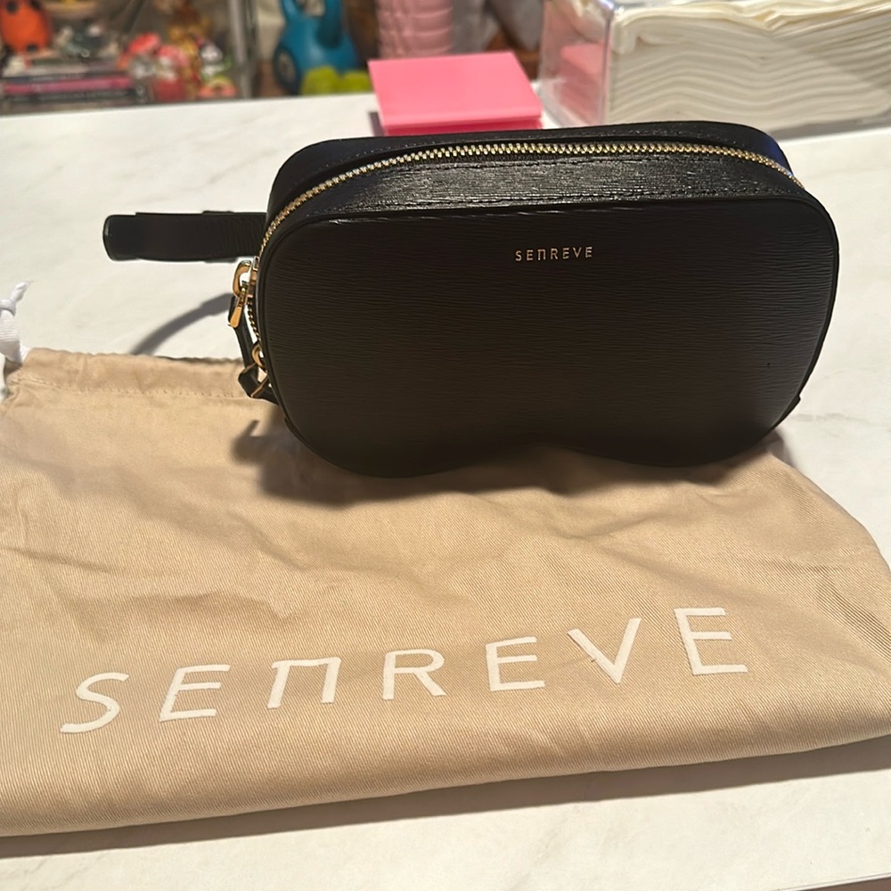 Senreve Coda belt bag in black - NWOT